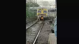 Byculla station RPF personnel foil woman's suicide attempt Byculla station