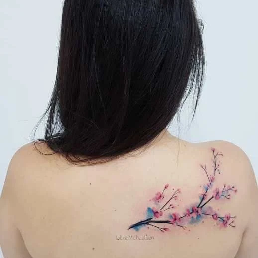 Tatuajes de ramas del árbol del cerezo