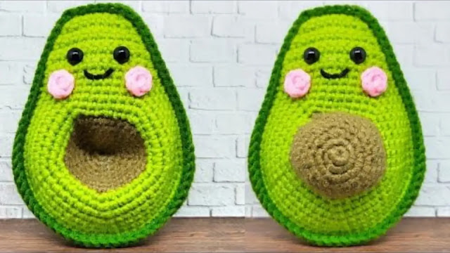 Curioso Aguacate Amigurumi Tejido a Ganchillo