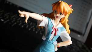 Figura de Asuka Langley, personaje de Neon Genesis Evangelion.