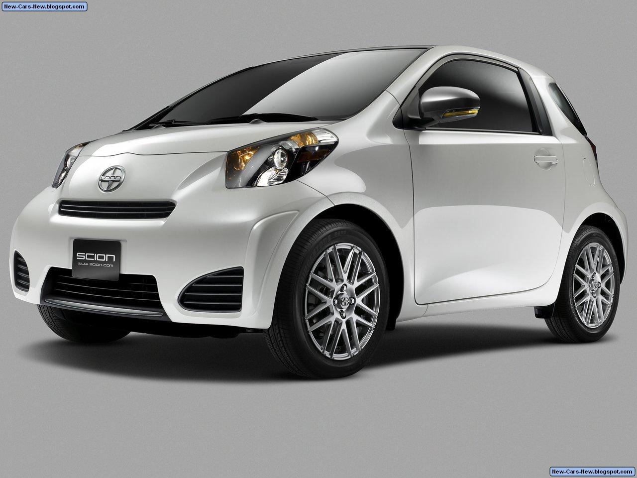 Scion iQ (2011)