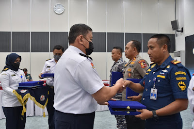 Patroli Bakamla, TNI AL Dan Polair Awasi Sumber Daya Laut