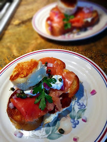 Featured Recipe: Smoked Salmon Egg in a Basket from Oh! You Cook! #secretrecipeclub