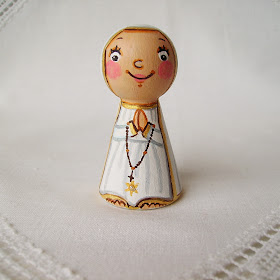 Our Lady of Fatima Rosary Virgin Mary 1st first holy communion christening baptism birthday birth gift present souvenir keepsake figurine