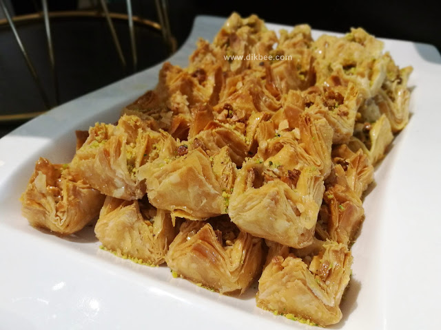 Coklat Dan Baklava Premium Di Lavand Cafe