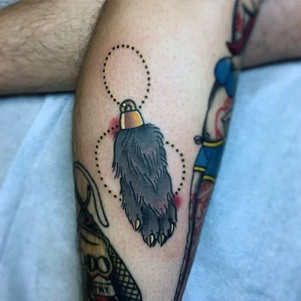 Imagen e tatuaje de pata de conejo de la suerte