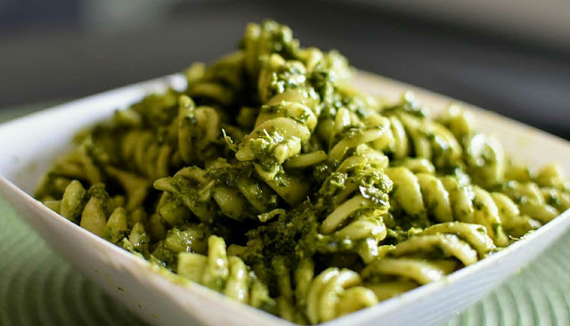 Kale pesto pasta, pasta recipe, pasta salad  recipe, kale recipe, pasta salad recipe,healthy recipe, lunch recipe, shadesofcooking