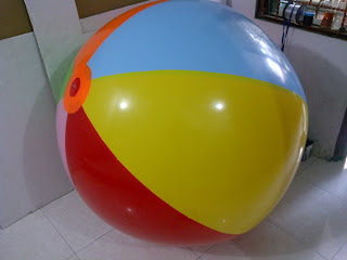 balon pantai