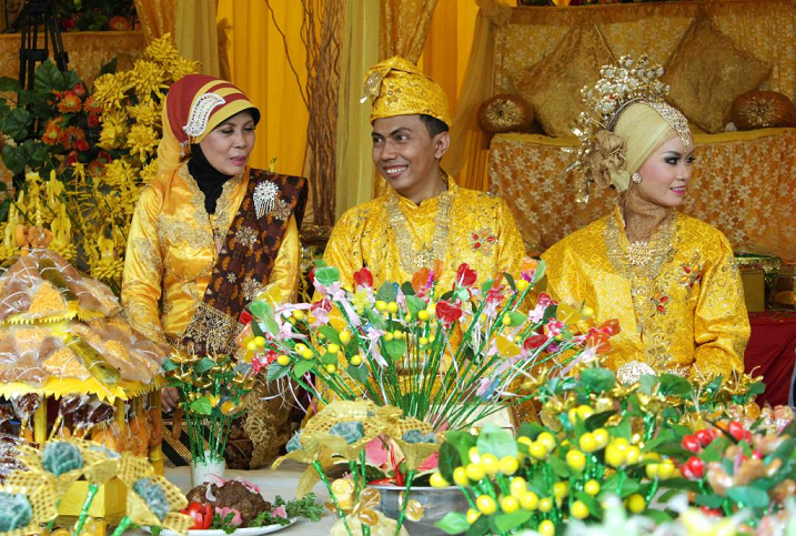 Uniknya Pernikahan Adat Melayu  Galeh Aji Wedding 