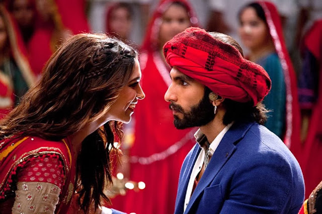 Deepika Padukon & Ranveer Singh  Wallpaper Download