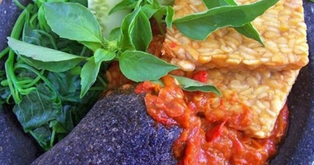 Resep Tempe Penyet Sambal Terasi Enak dan Pedas