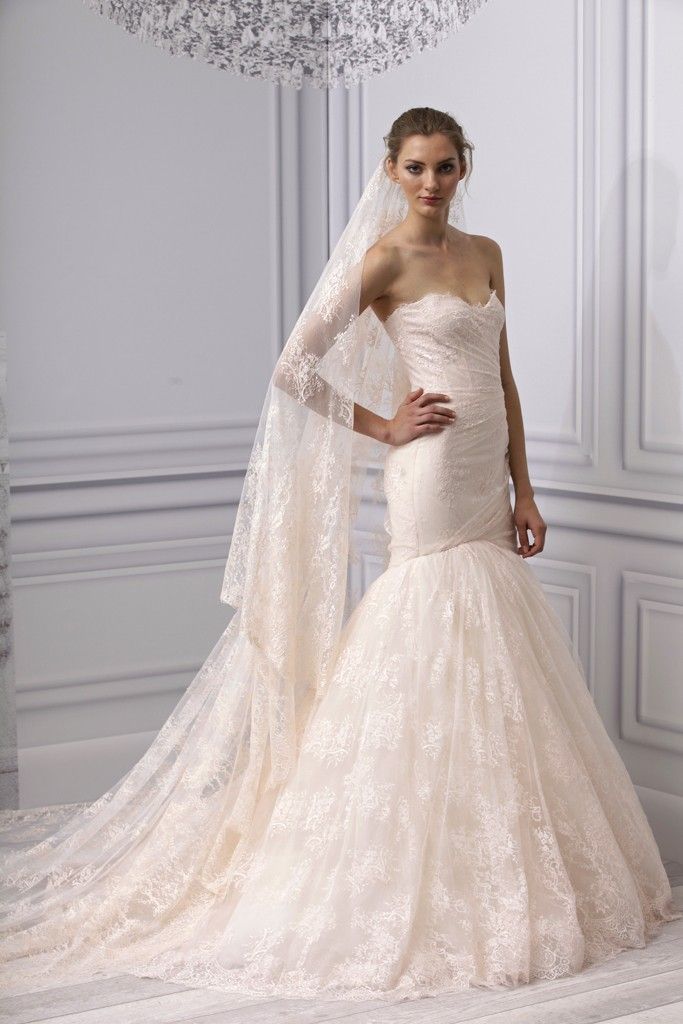  paired with either a lowcut giltbeaded lace bodice with bracelet 