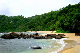 Wediombo Beach; How to Enjoy the Other Each