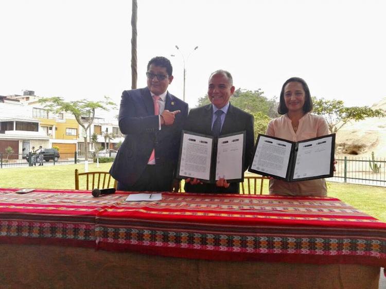 Ministerios de Trabajo y Cultura generarán empleos para proteger huacas de Lima, consideradas patrimonios arqueológicos