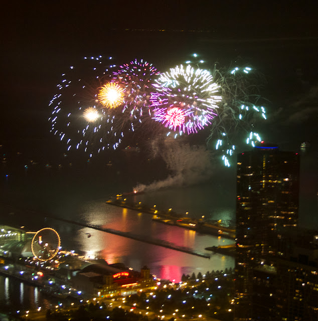 Chicago fireworks. Freelance photographer, Tammy Sue Allen