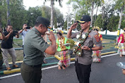 Kunjungi Makodim, Kapolres Soppeng Disambut Tari Paduppa