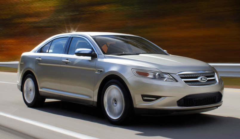 The 2010 Ford Taurus X engine