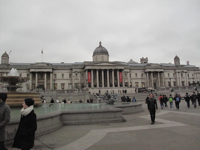 | The stunning National Gallery during the day. |