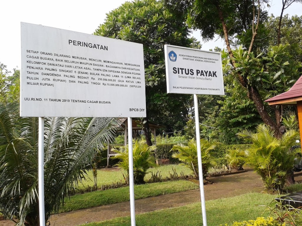 Papan nama Situs Payak, Piyungan