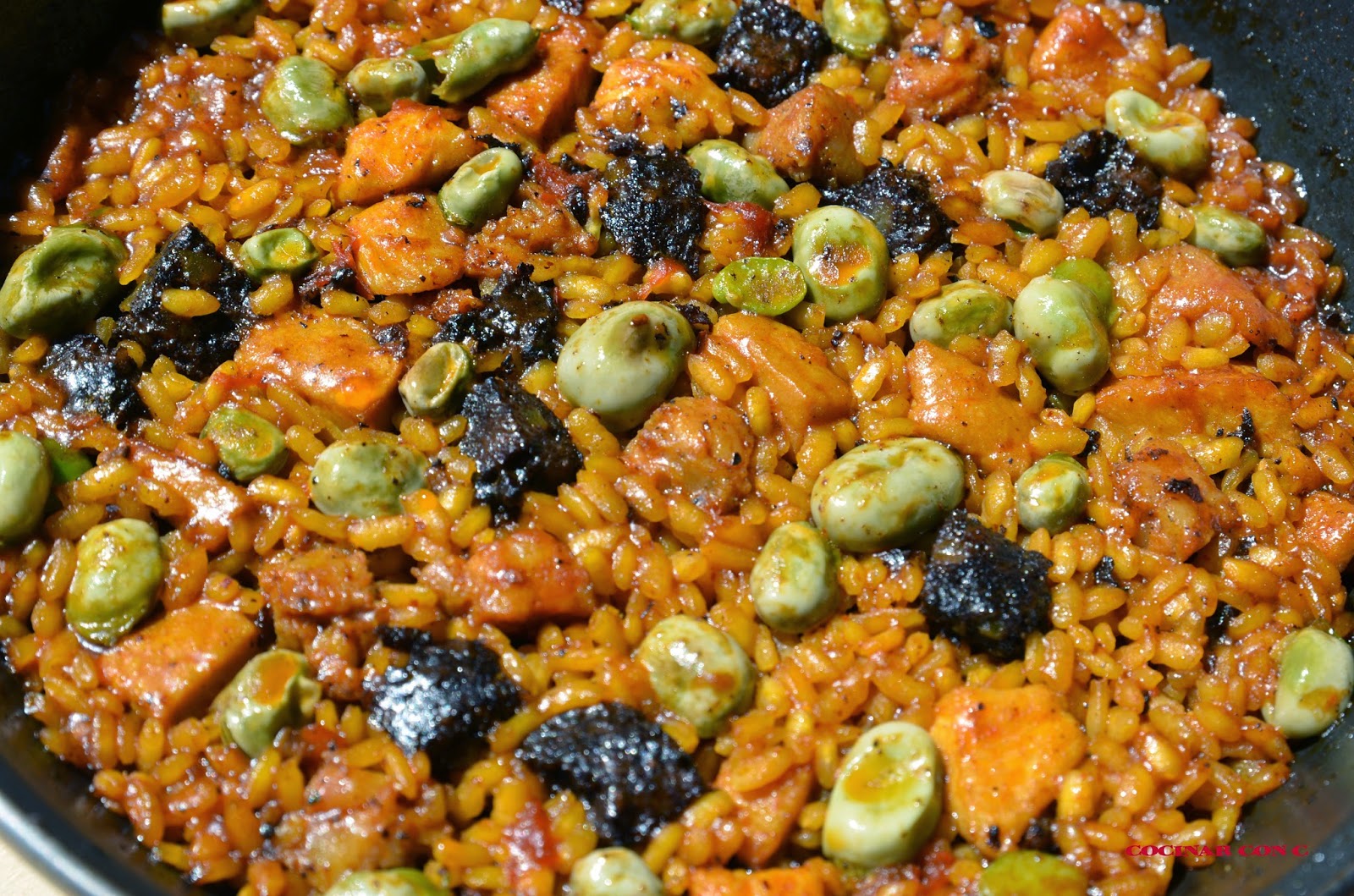 COCINAR CON "C": ARROZ CON HABAS, POLLO Y MORCILLA DE CARNE