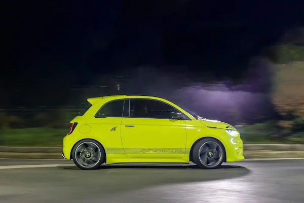 Fiat 500e Abarth