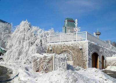 niagra  falls winter