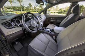 Interior view of 2016 Kia Sedona