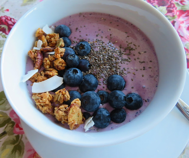 Protein PB & J Smoothie Bowl