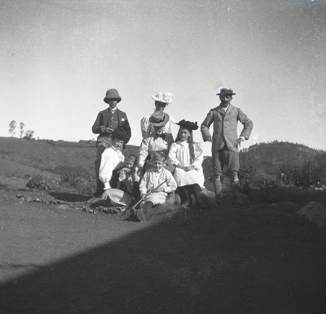 Cadell family(?) in India