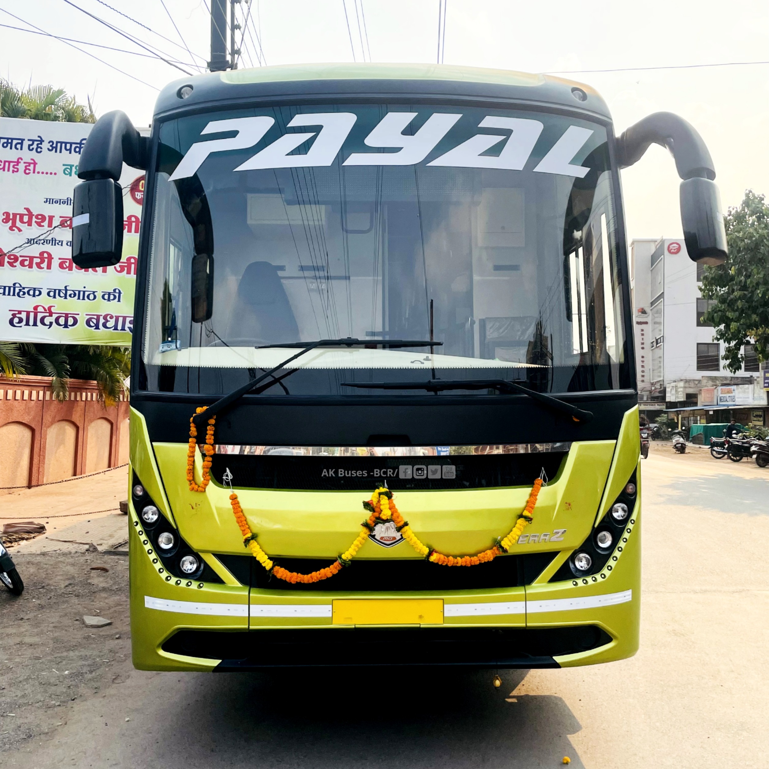 payal travels MG LeeraZ+ Bus front