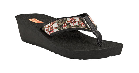 TEVA is giving away a FREE pair of Men's or Women's MUSH II sandals ( ...