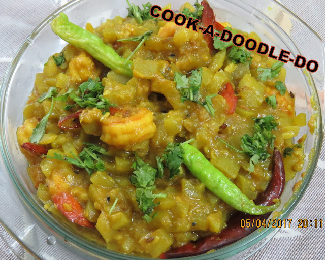 Lau Chingri or Bottle gourd with shrimps , a Bengali recipe