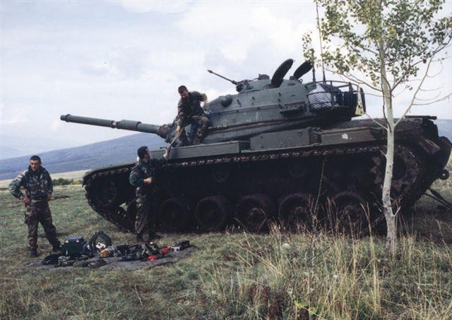 ผลการค้นหารูปภาพสำหรับ bosnia army tank