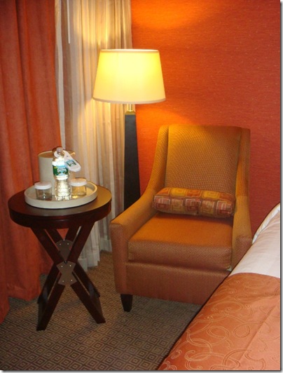 Reno Guest room sitting area