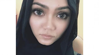 Ini Jawaban Agama Rina Nose Setelah lepas Jilbab