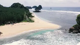Pesona Pantai Tanjung Penyu