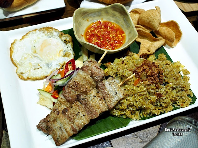 TOMMY THONGCHAI JAYA ONE  Menu - Pineapple Fried Rice With Charcoal Grilled Pork Belly