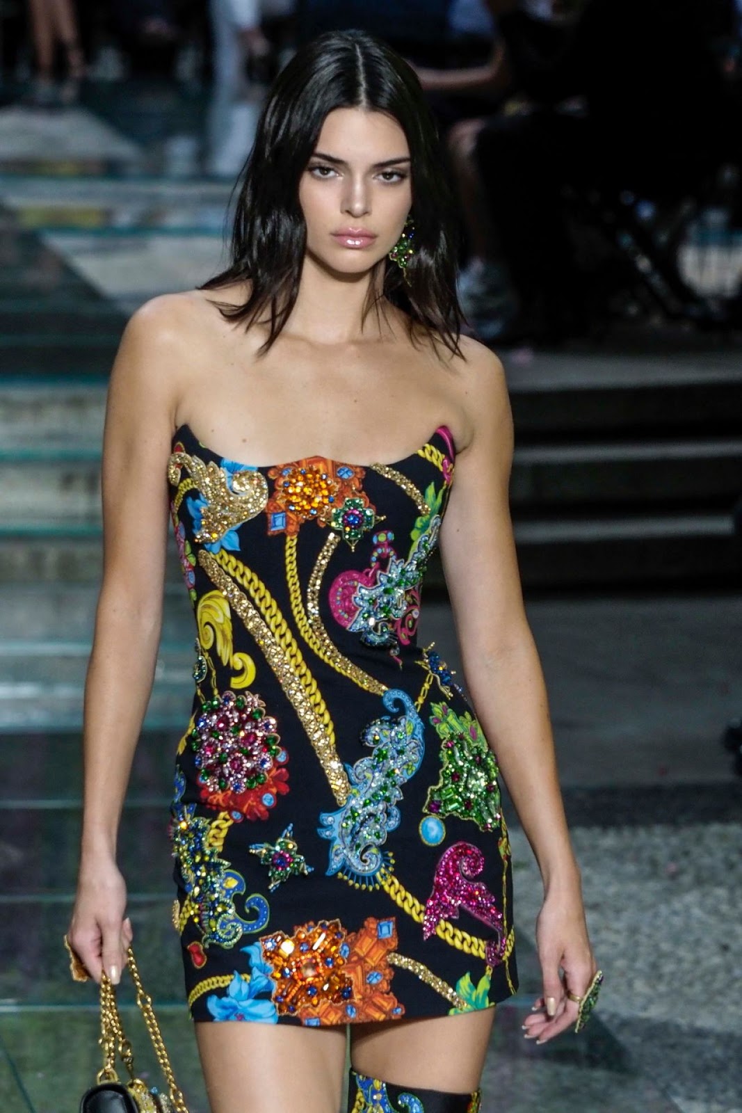 Kendall Jenner – Versace Show S/S 2019