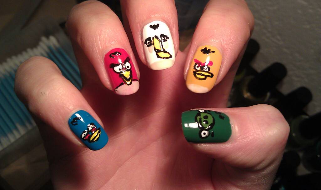 Awesome Nail Art Angry Birds