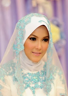 Foto Artis Wanita Cantik Berjilbab Malaysia