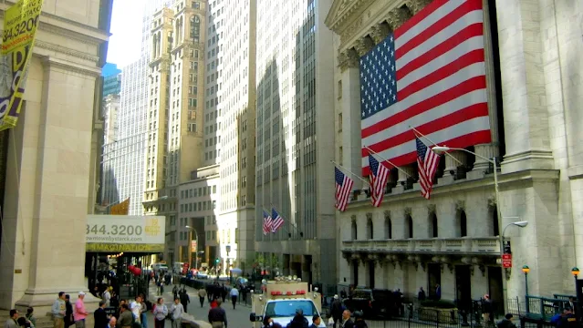 Cover Image Attribute: The File Photo of Wall Street, New York / Source: MarshalN20, Wikimedia Commons