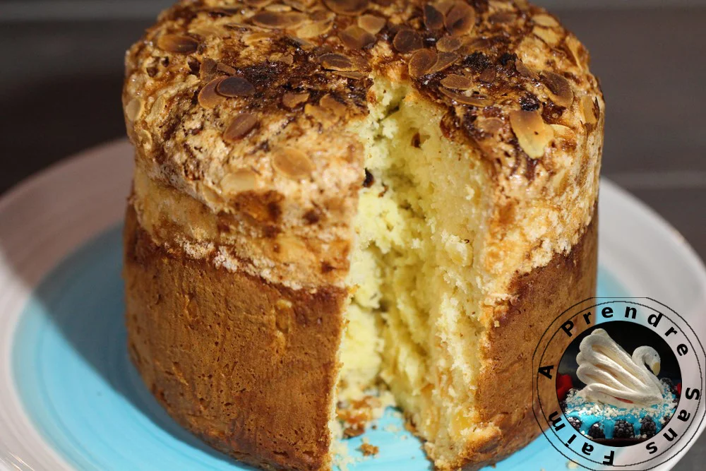 Panettone aux agrumes et amandes