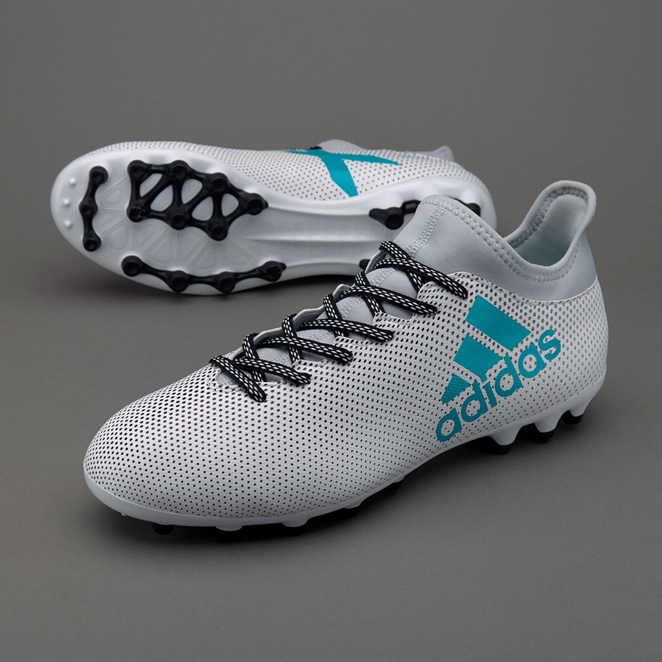  Gambar Sepatu Bola  Adidas Original Gambar  Sepatu 