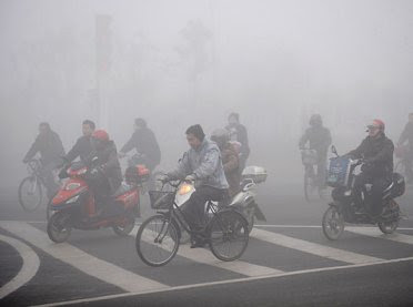 Cuando la contaminación crece teriblemente, la élite respira aire purificado