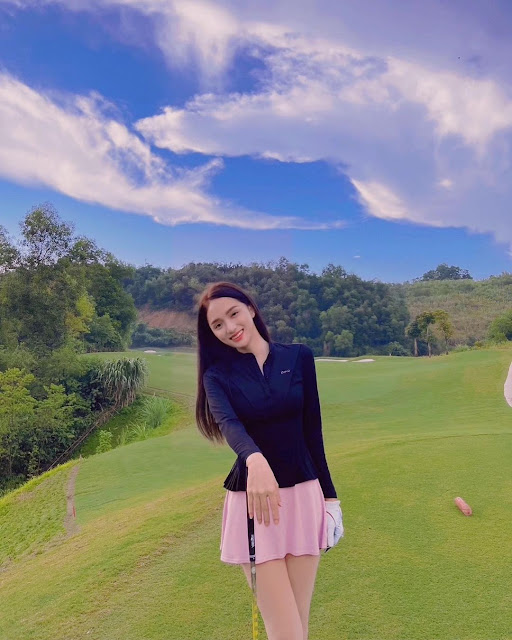 Nguyen Huong Giang – Most Beautiful Transgender Women's Golf Short Skirt Fashion