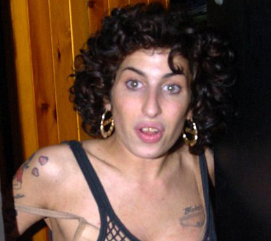amy winehouse with no make up no beehive