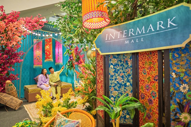 Intermark Mall's 'Weaving Raya',