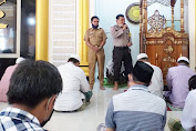 Fase New Normal, Bhabinkamtibmas Tabaringan Sosialisasikan Protokol Kesehatan di Masjid Al Azhar