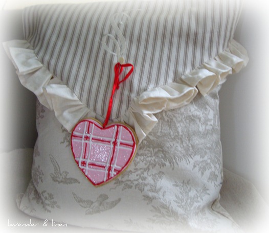 pillow 002-1