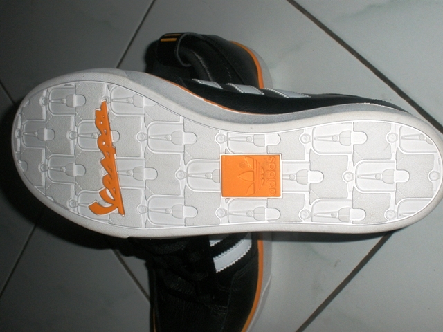 Toserba Jeffrey Sepatu  Adidas  Vespa Original No KW no 
